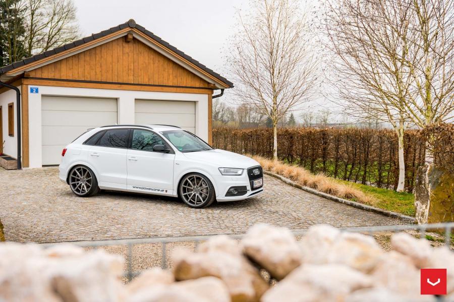  Audi Q3 on Vossen Wheels (VFS1) 2017 года  (фото 7 из 28)